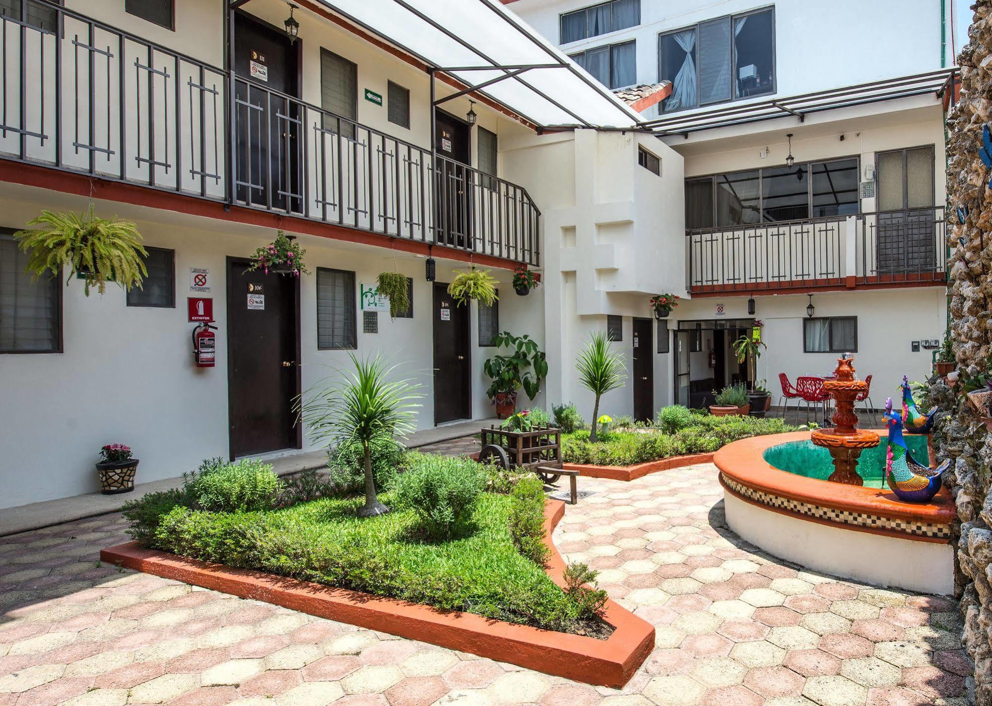 Hotel&Restaurant Lunada Comitan de Dominguez Extérieur photo